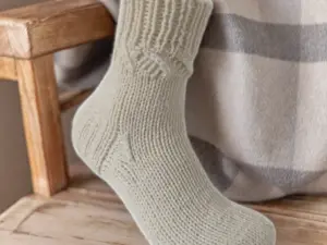 Hand Knit Women Wool Socks Off White
